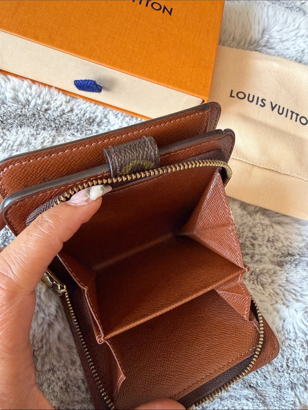 Louis Vuitton Monogram Compact Wallet - Picture 6 of 17